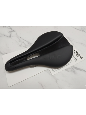 fabric-lines-saddle-2